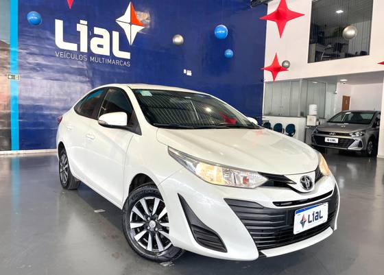 TOYOTA YARIS 1.5 16V FLEX SEDAN XL MANUAL
